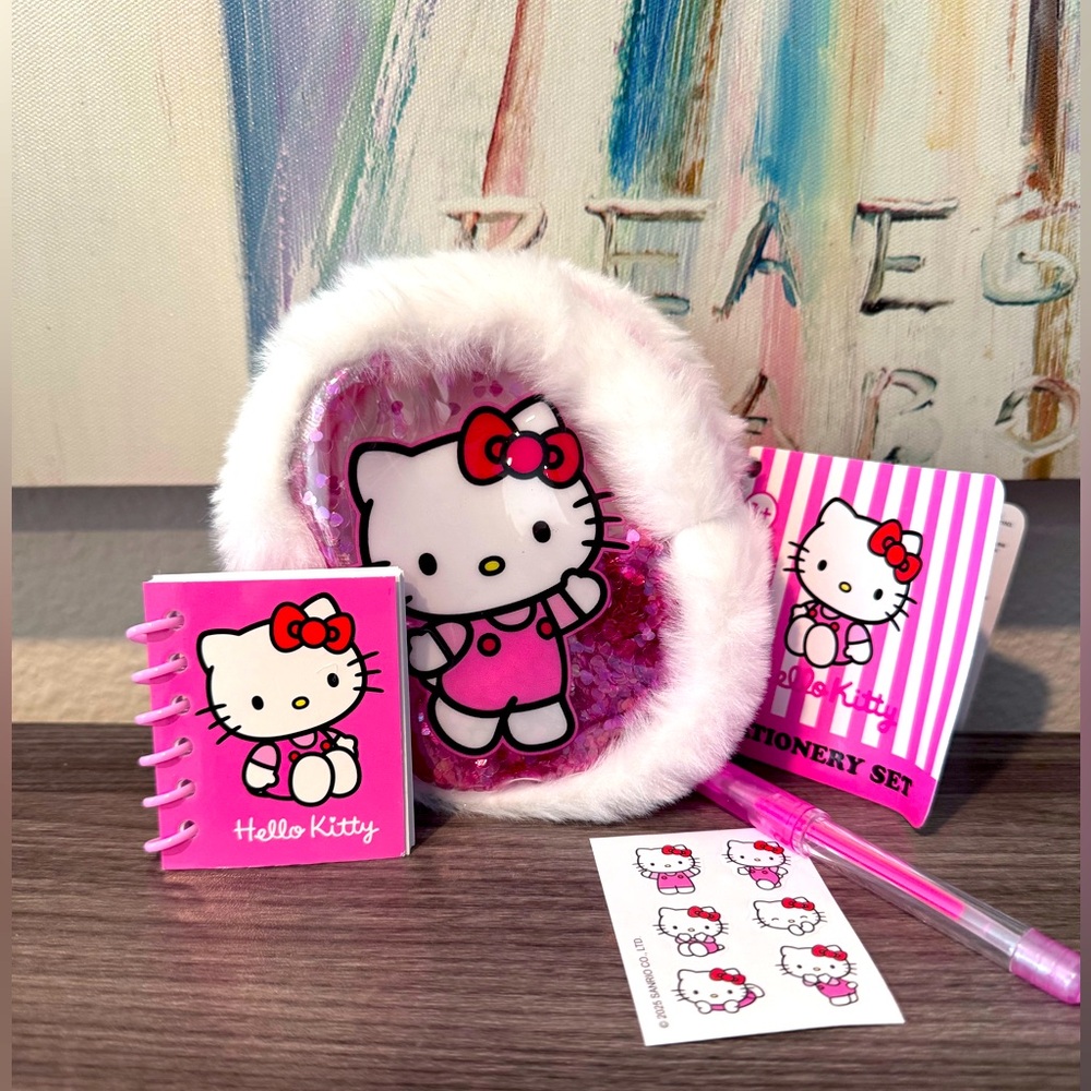 Hello Kitty Stationery Set
